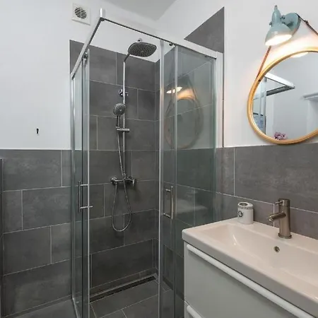 Old Place Apartament Pula