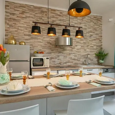 Old Place Apartament Pula