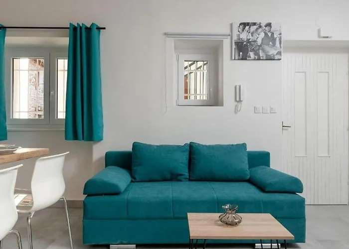 Old Place Apartman *