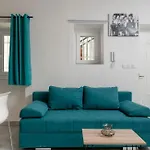 Old Place Appartement *